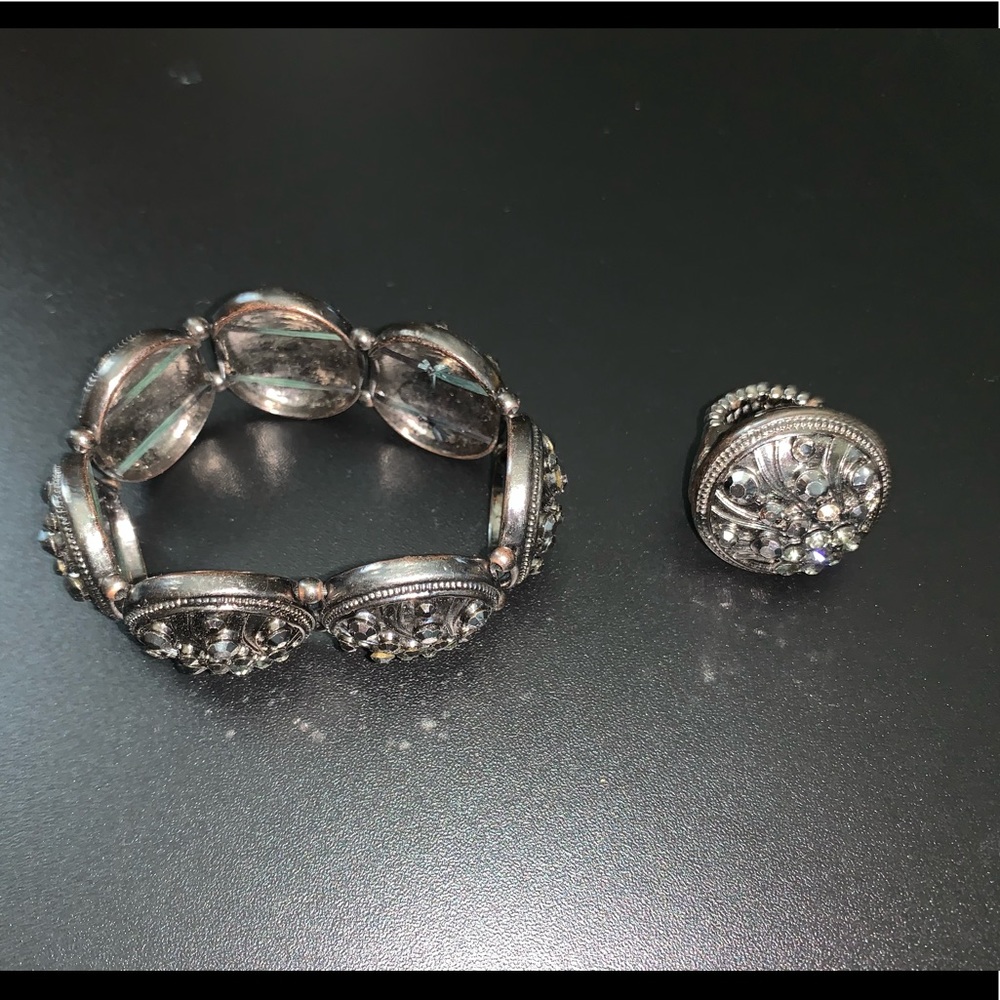 Black metal stretchy bracelet with matching ring